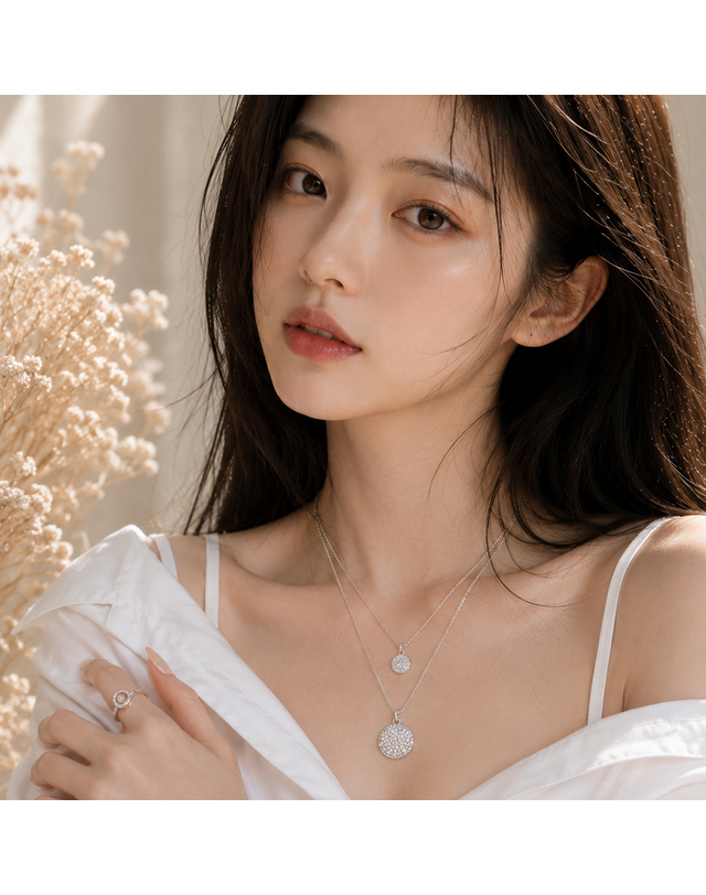 스와로브스키 스와로브스키 서블리마 화이트 크리스탈 로듐 레이어드 여성 목걸이 5684244 착용컷