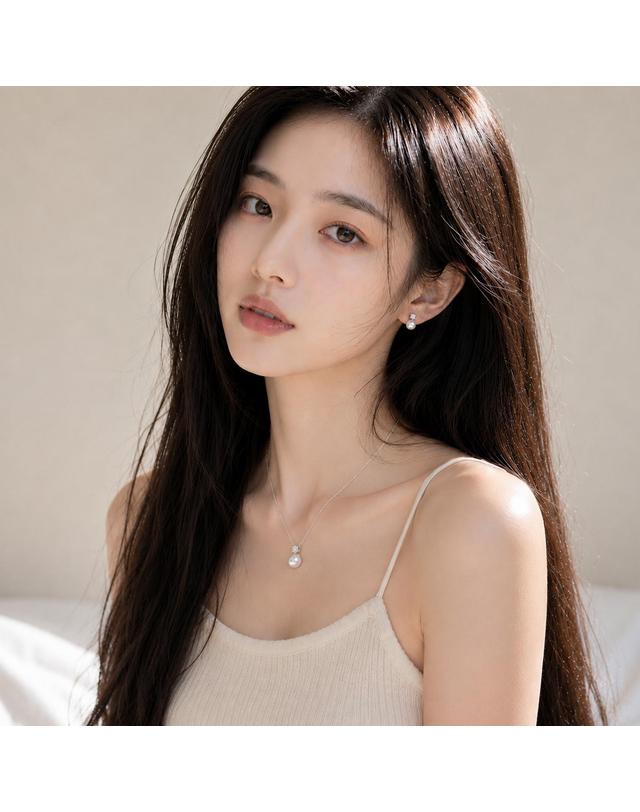 스와로브스키 스와로브스키 매트릭스 크리스탈 펄 화이트 로듐 여성 목걸이 귀걸이 세트 5689624 착용컷