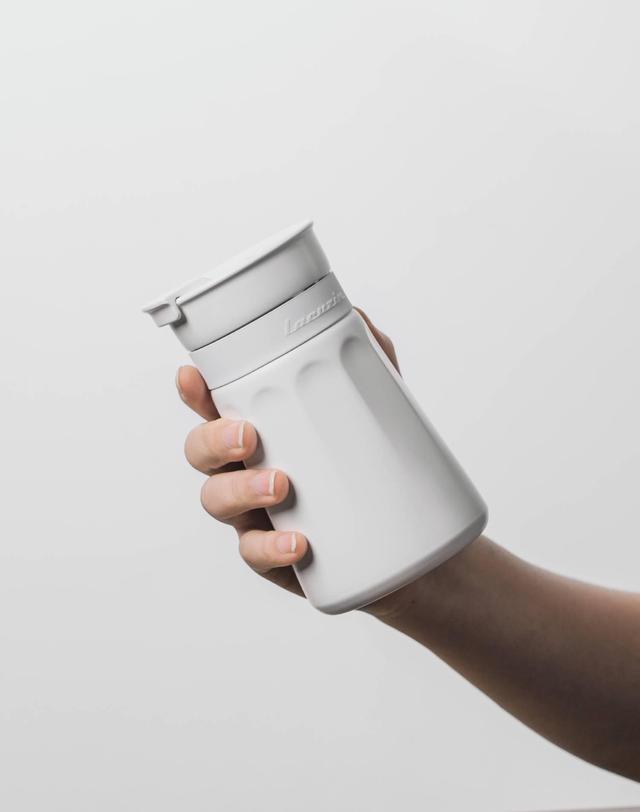 라쿠진 스테인리스 써모블렌더 착용컷