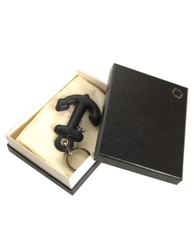 몽블랑 MONTBLANC 몽블랑 키홀더 124588 /키홀더 착용컷