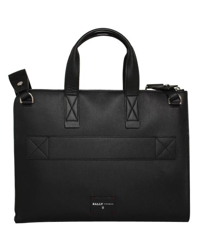 발리 BALLY 발리 브리프케이스 HENRI/10 BLACK / 서류가방 착용컷