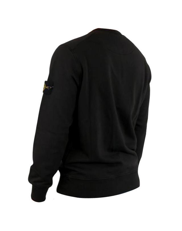 스톤아일랜드 STONE ISLAND 스톤 아일랜드 맨투맨 L1S156100060 S0051 V0029 / 남성 긴팔티셔츠 착용컷