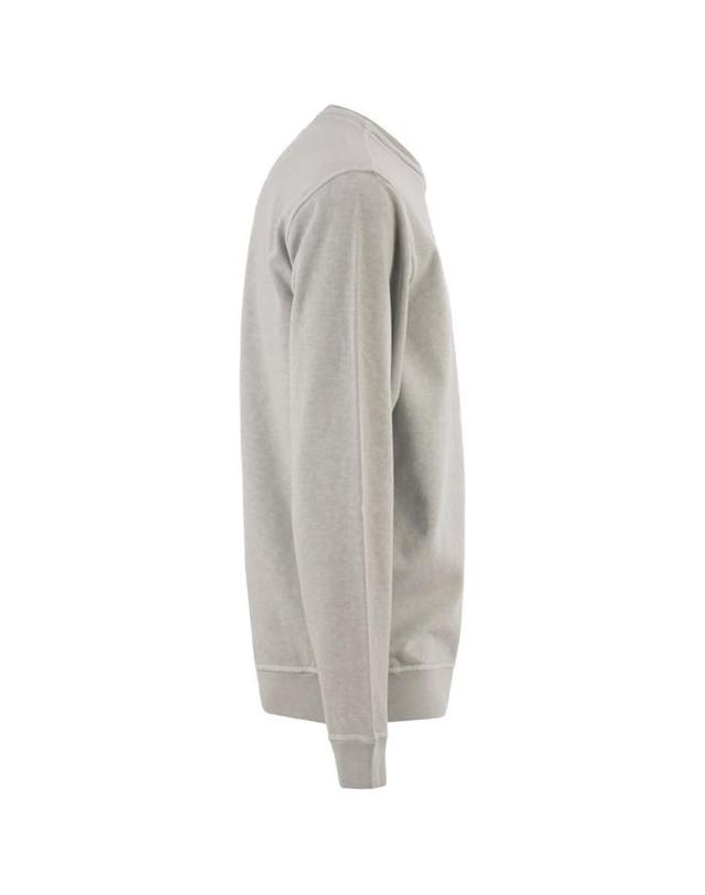 스톤아일랜드 STONE ISLAND 스톤 아일랜드 맨투맨 L1S156100034 S0060 V0161 / 남성 긴팔티셔츠 착용컷