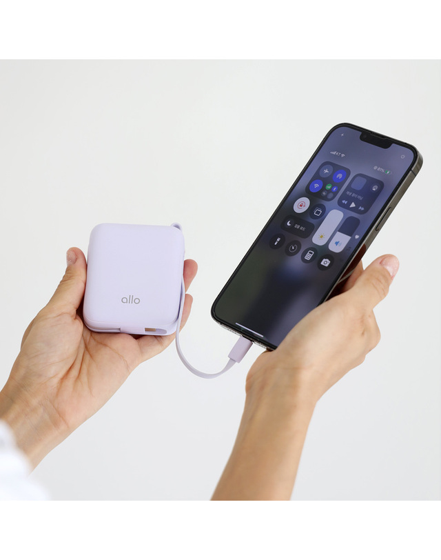알로코리아 알로코리아 포켓 미니 고속충전 일체형 보조배터리 10000mAh 1008PD 착용컷