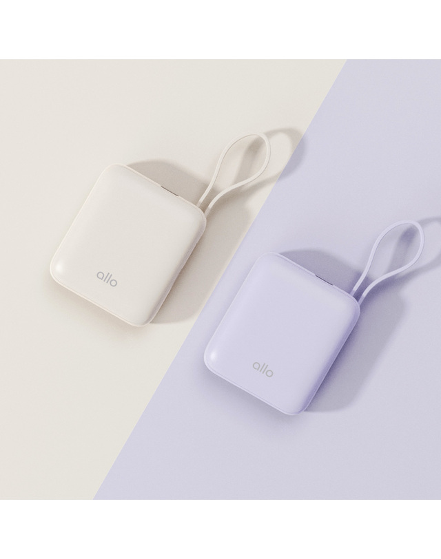 알로코리아 알로코리아 포켓 미니 고속충전 일체형 보조배터리 10000mAh 1008PD 착용컷