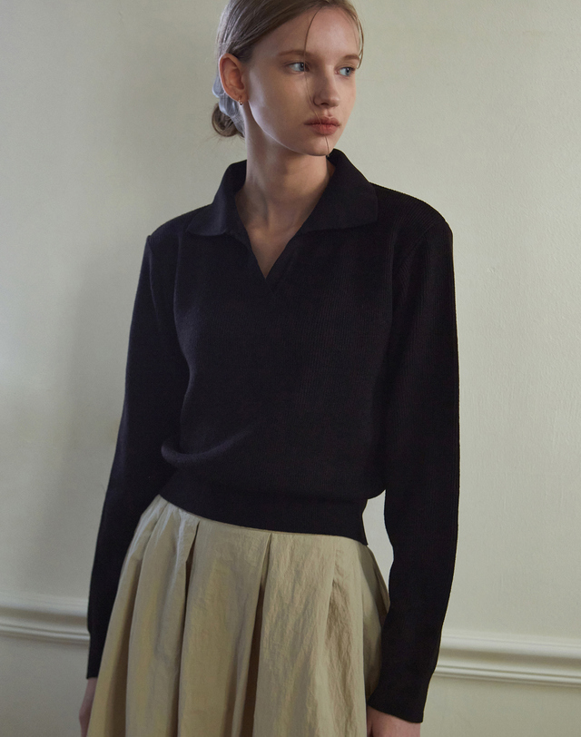 얀13 BASIC OPEN COLLAR KNIT_KHAKI BROWN 착용컷