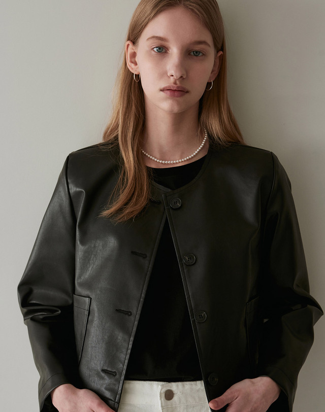 얀13 LEATHER ROUND JACKET_BROWN 착용컷