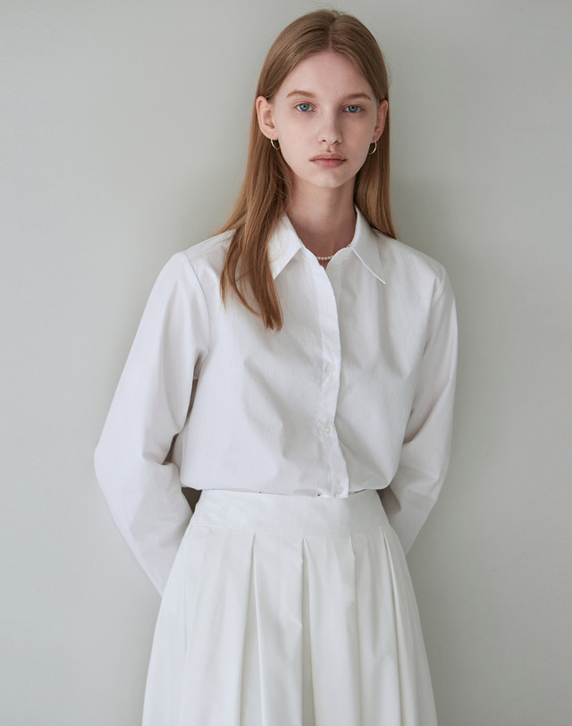 얀13 ESSENTIAL STANDARD SHIRT_WHITE 착용컷