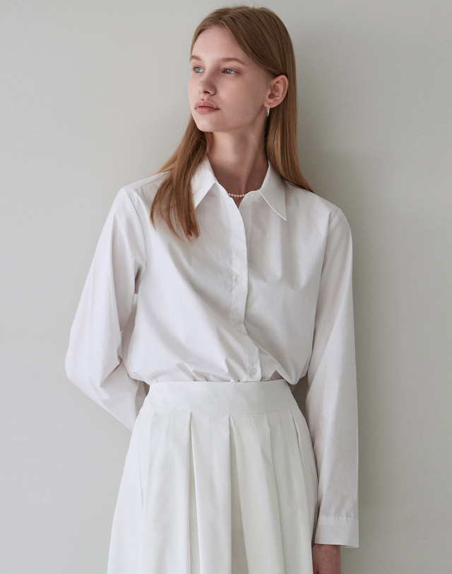 얀13 ESSENTIAL STANDARD SHIRT_WHITE 착용컷
