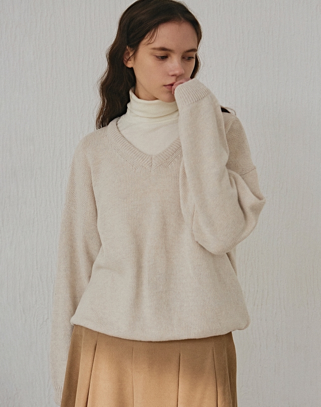 얀13 MINIMAL PULLOVER KNIT_GRAY 착용컷