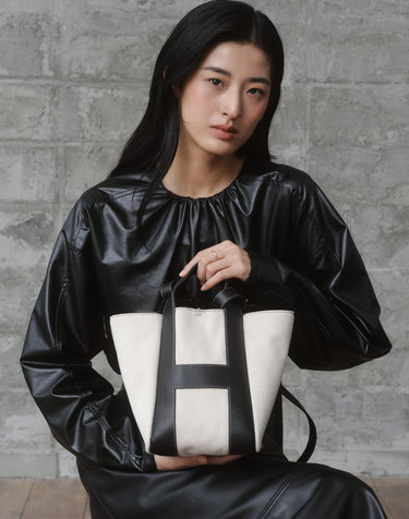 [H-BAG] 시그니처 H 캔버스 토트겸 숄더백 M