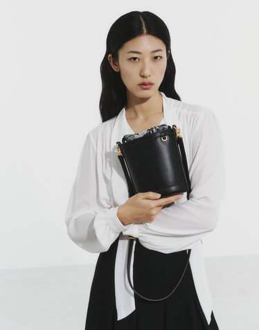 [H.Toile] 뜨왈드주이 블랙 미니 크로스백 (내부파우치 분리가능)