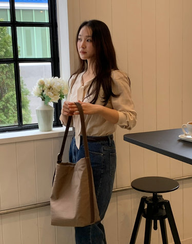 [H-Nuve] 누베 H 나일론 아이보리 다크베이지 호보 숄더백 L
