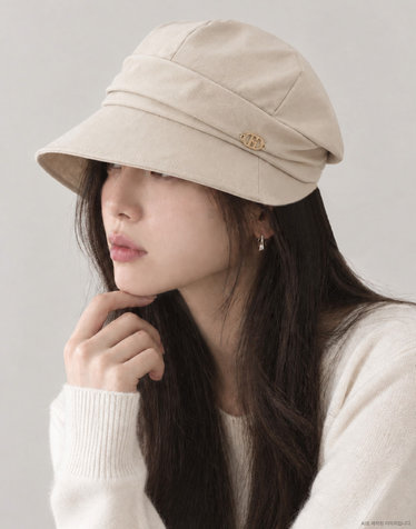 베이지 이니셜로고 면혼방 버킷햇