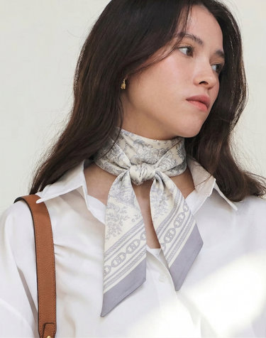 [뜨왈드주이] Toile de Jouy 블루 쁘띠 실크 스카프