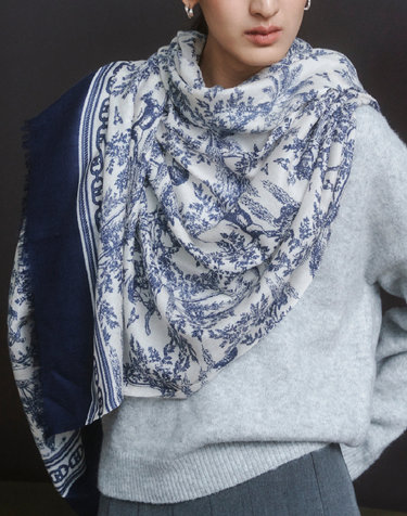 [뜨왈드주이] Toile de Jouy 네이비 울 롱 스카프