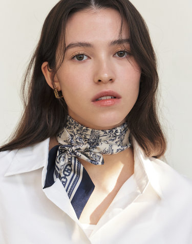 [완판스카프][뜨왈드주이] Toile de Jouy 네이비 쁘띠 실크