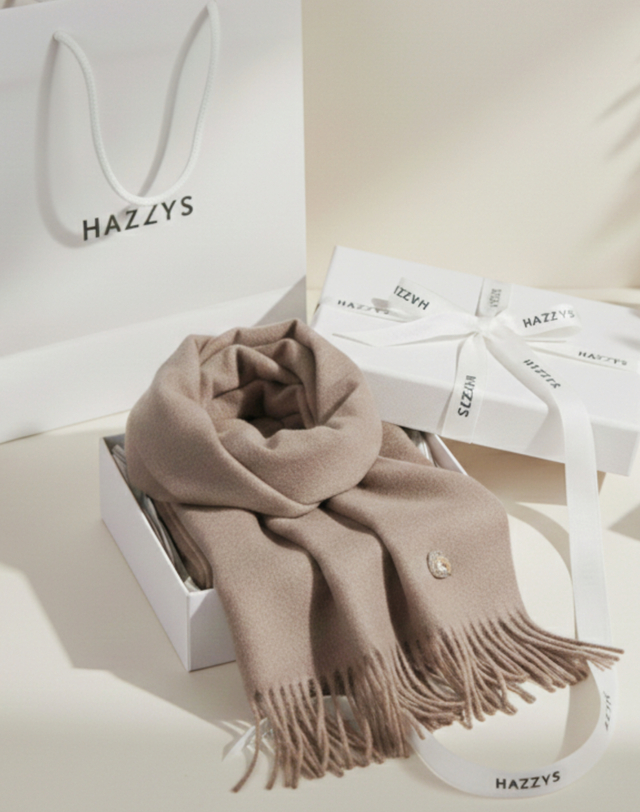 헤지스 액세서리 [Cashmere Blended] 카멜 퍼피자수 울캐시미어혼방 머플러 캐멀 착용컷