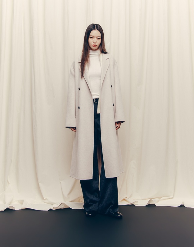 히스 헤지스 우먼 [고준희PICK][HIS WOMEN] 오트밀 아이보리 《CASHMERE 10》 핸드메이드 벨티드 더블 롱코트 착용컷
