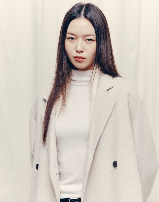 히스 헤지스 우먼 [고준희PICK][HIS WOMEN] 오트밀 아이보리 《CASHMERE 10》 핸드메이드 벨티드 더블 롱코트 착용컷