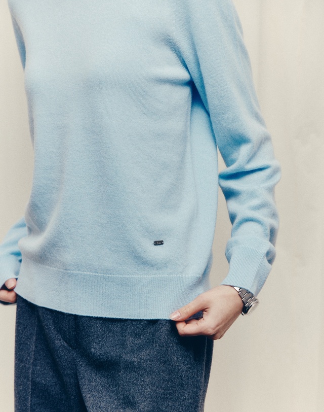 히스 헤지스 우먼 [HIS WOMEN] 라이트 블루 캐시미어 혼방 라운드넥 니트 상세