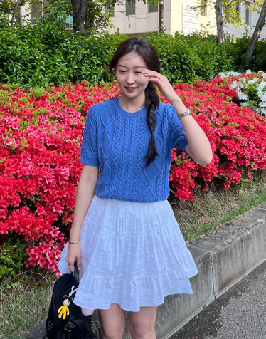 아이보리 플레어 미니 스커트