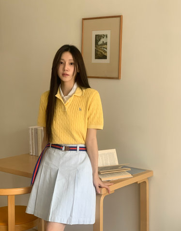 옐로우 가먼트 다잉 케이블 반소매 카라 스웨터