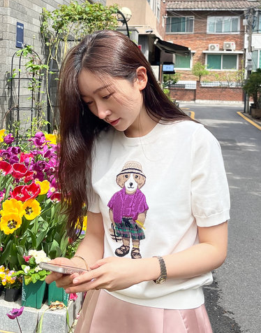 아이보리 해리 인타샤 반소매 라운드넥 스웨터