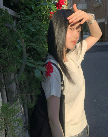 아이보리 케이블 리사이클 폴리 반소매 라운드넥 스웨터
