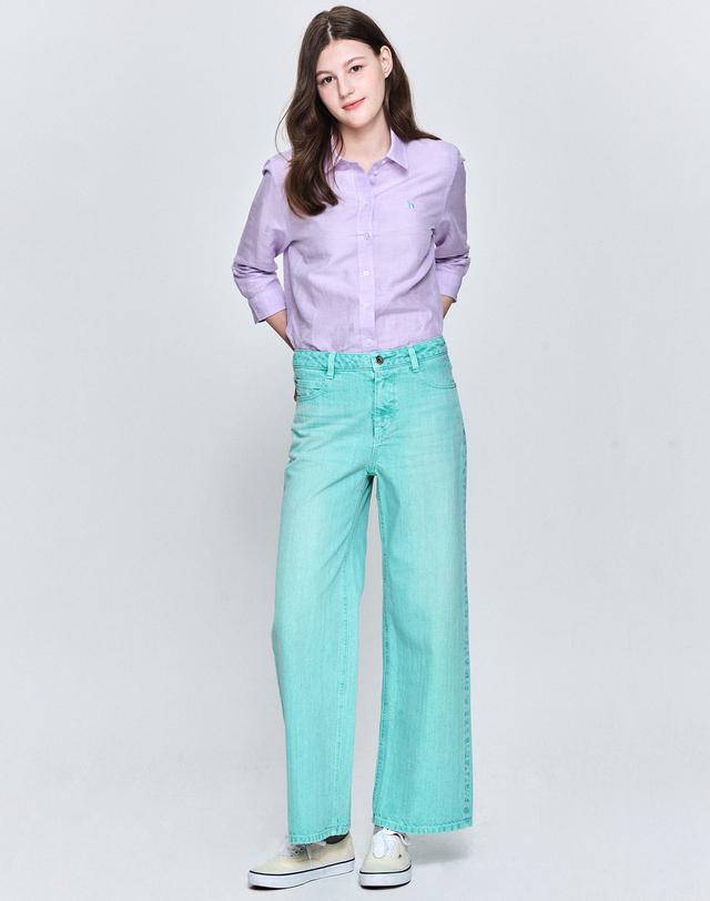헤지스 여성 라이트그린 컬러다잉 데님 팬츠 밝은 초록 착용컷