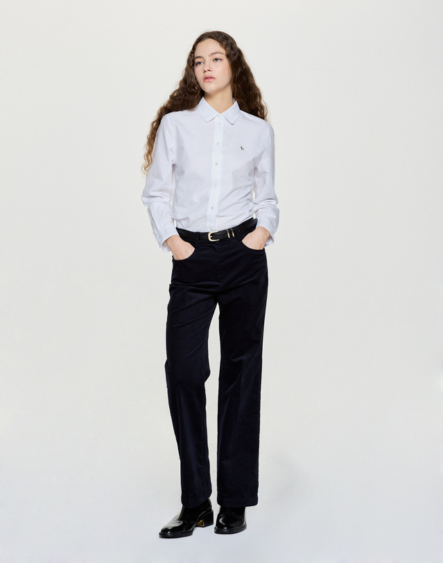 헤지스 여성 화이트 면 긴소매 옥스포드 셔츠 흰색 착용컷