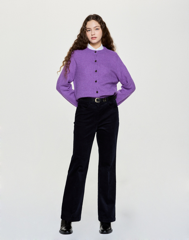 헤지스 여성 [울]퍼플 홀가먼트 알파카혼방 긴소매 가디건 착용컷