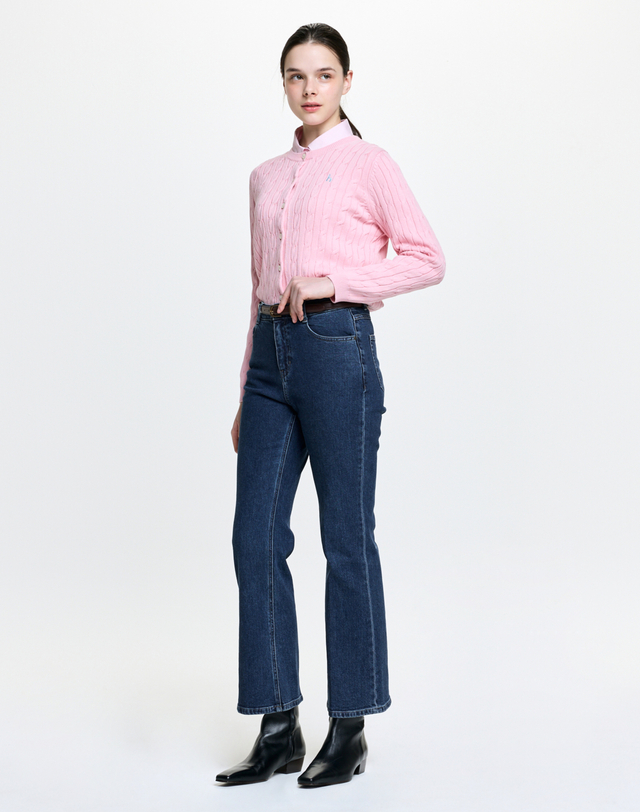 헤지스 여성 케이블 긴소매 크루넥 가디건 핑크 착용컷