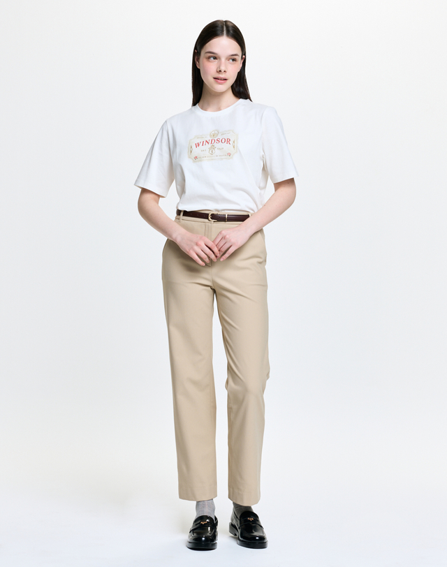 헤지스 여성 루즈핏 그래픽 반소매 티셔츠 아이보리 착용컷
