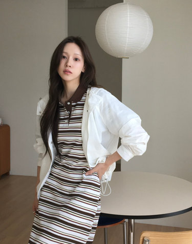 경량 후디 숏 점퍼 화이트