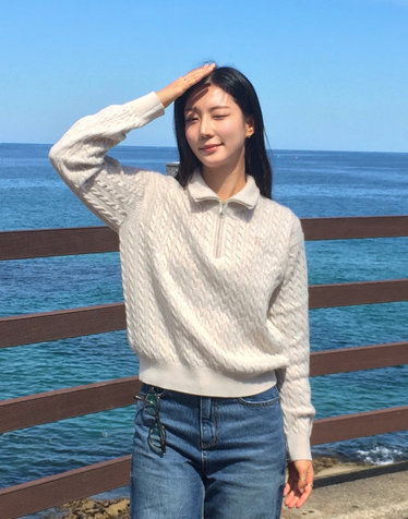 [기간한정특가]케이블 반집업 풀오버 라이트베이지