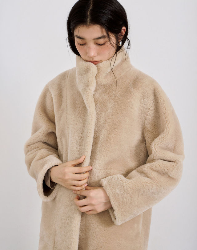 헤지스 여성 [HAVE HAZZYS][EXCLUSIVE] 밍크fur 페이크퍼 자켓 라이트베이지 밝은 베이지 착용컷