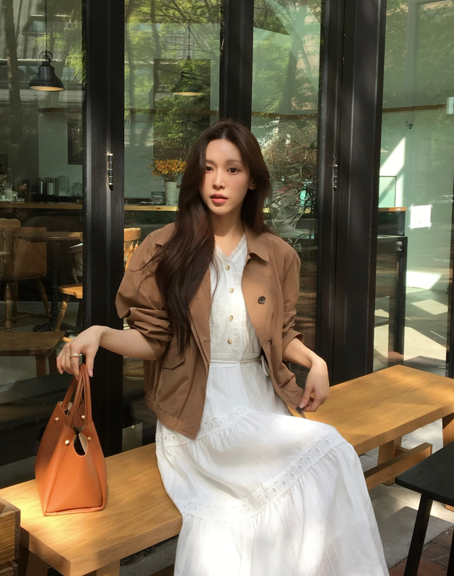 헤지스 여성 레이스 믹스 아사 원피스 화이트 흰색 착용컷