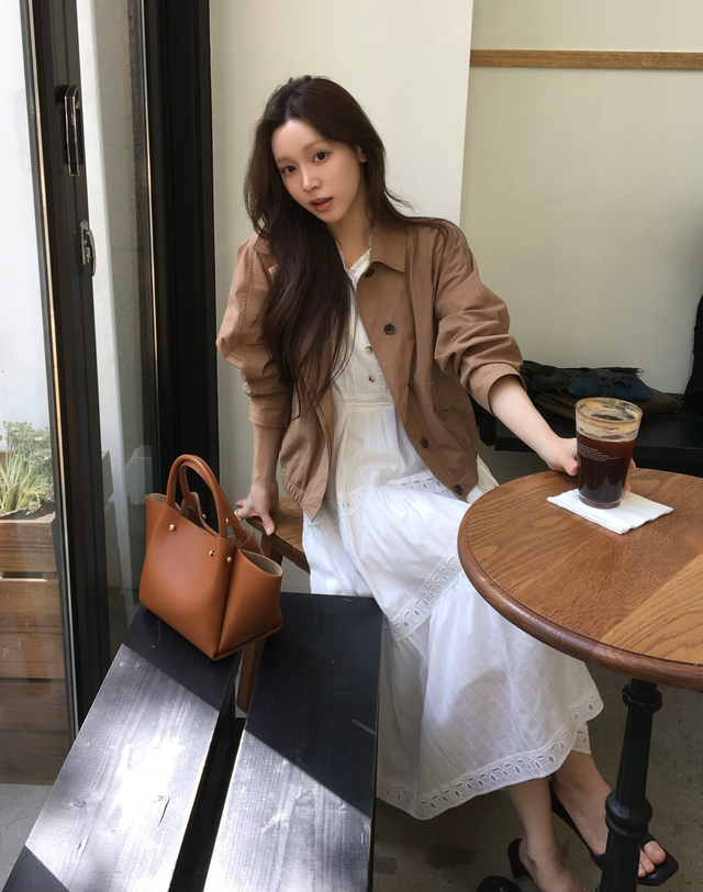 헤지스 여성 레이스 믹스 아사 원피스 화이트 흰색 착용컷