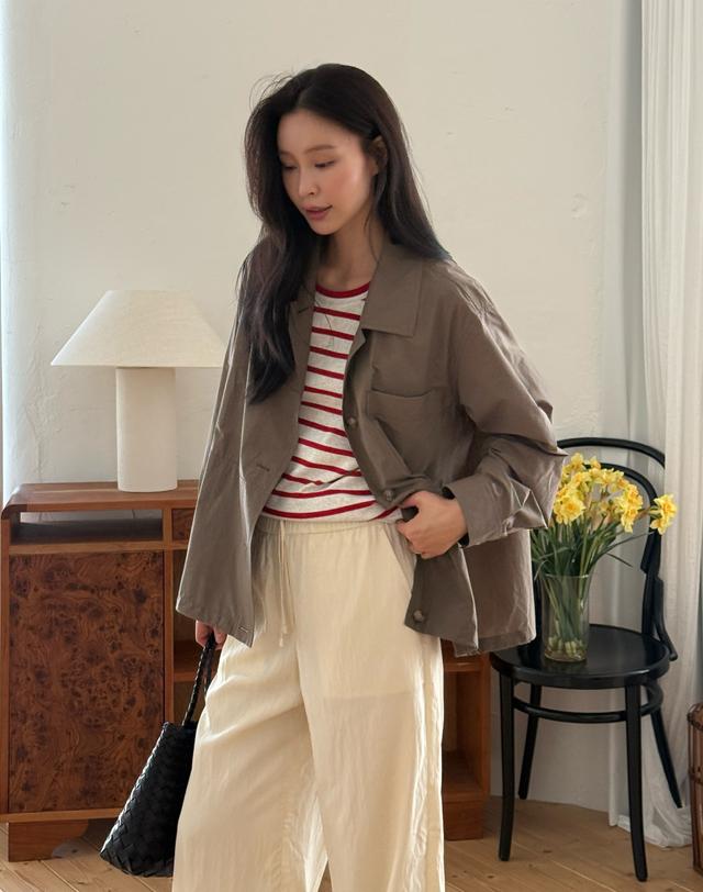 헤지스 여성 [HAVE HAZZYS][EXCLUSIVE] 브리즈 경량 셔켓 라이트브라운 밝은 브라운 착용컷