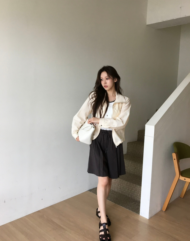 헤지스 여성 경량 린넨혼방 숏 점퍼 크림 상세