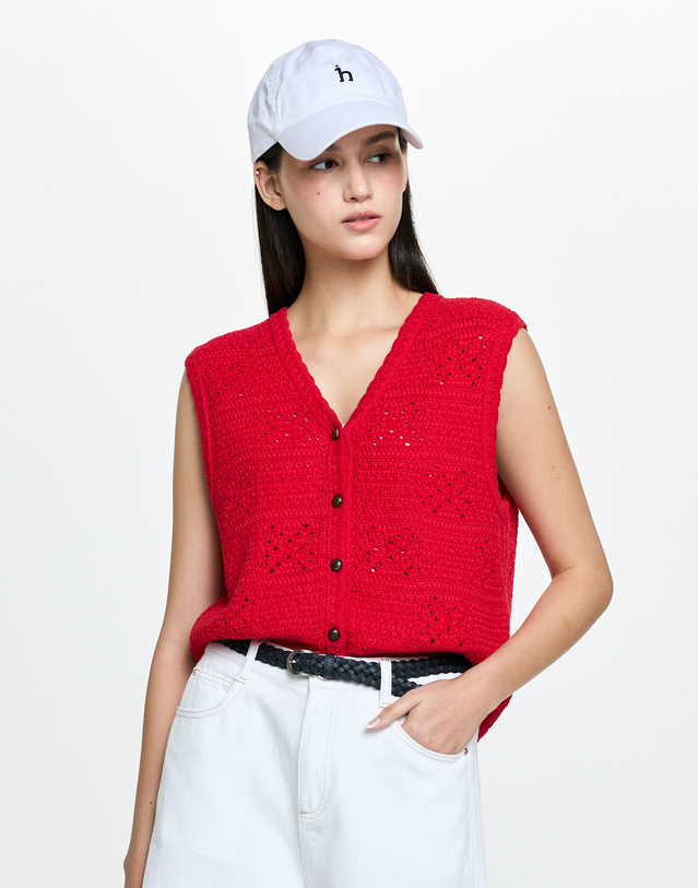 헤지스 여성 크로쉐 니트 베스트 레드 착용컷