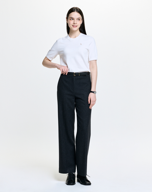 헤지스 여성 클래식 반소매 풀오버 화이트 흰색 착용컷