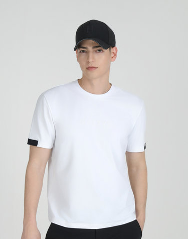 화이트 남성 라운드 티셔츠