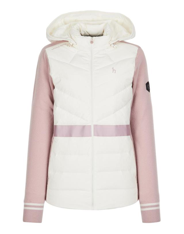헤지스 골프 여성 [HAZZYS GOLF] 12월 월간골프 여성 라운딩룩(스웨터+이너+골프화) 핑크 착용컷