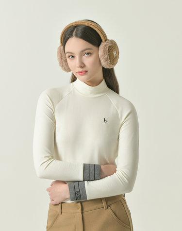 아이보리 여성 기모 하이넥 라글란 절개선 티셔츠