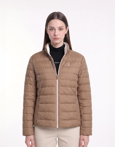 [ONLINE EXCLUSIVE] 카멜 여성 에센셜 경량 구스다운 패딩 점퍼