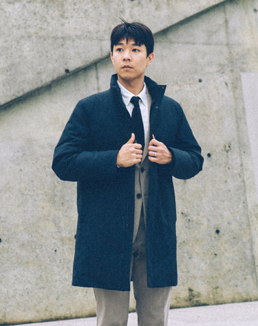 차콜그레이 하이넥 구스다운 코트