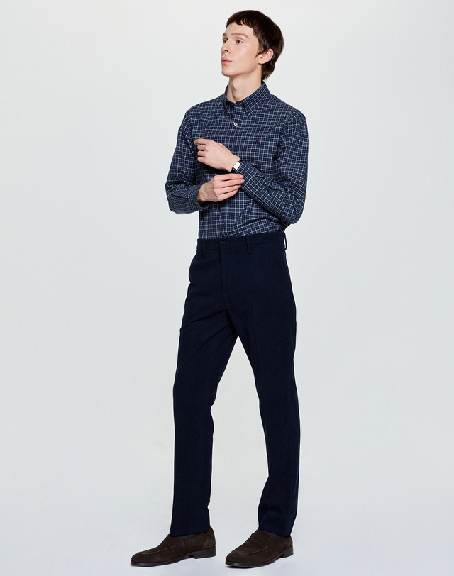 헤지스 남성 네이비 윈도우 체크 셔츠 착용컷