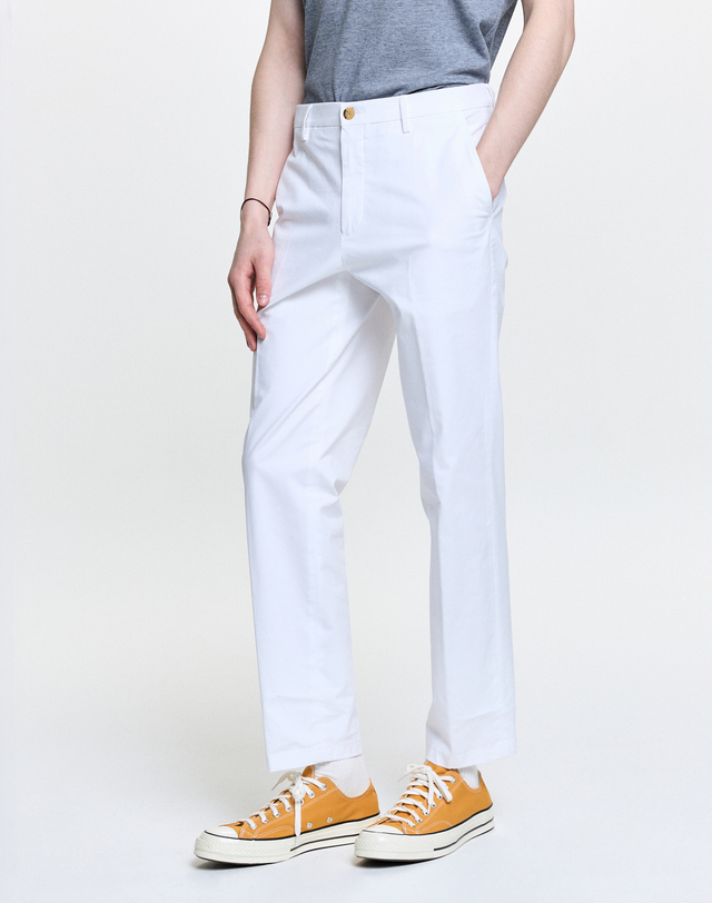 헤지스 남성 [TAPERED] 화이트 여름 치노 팬츠 흰색 착용컷